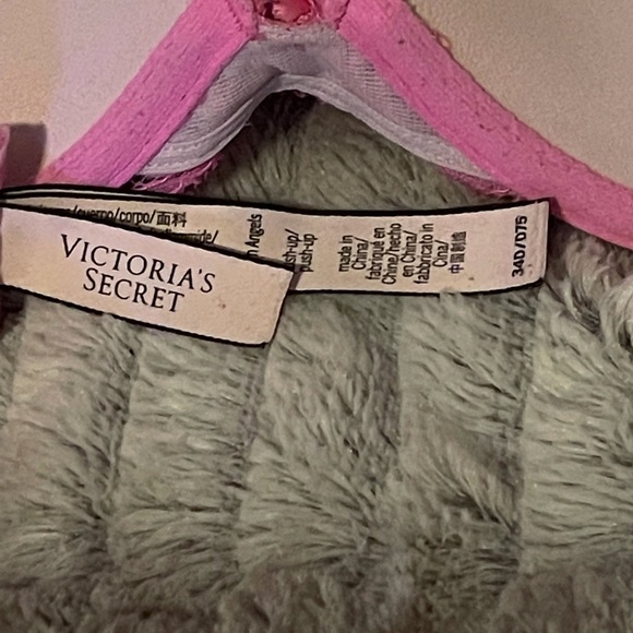 Victoria’s Secret Dream Angels Push-up Bra 34D - Picture 3 of 4